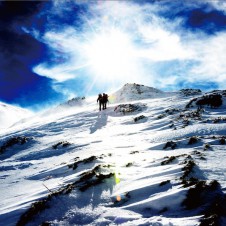 水平の世界から垂直の世界へ。コロンビアがめざす高所登山の試み —— WIN THE SUMMIT ACADEMY