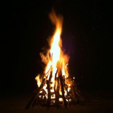 GWは東京のベイエリアで、どでかいキャンプファイヤーで盛りあがろう！