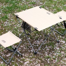 フェスでも活躍間違いなし！ スマートに持ち運んで組み立てるファニチャ