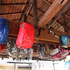 街とフィールドを結ぶ、ジャックウルフスキンのアンテナショップ。アキママ見たよ、でプレゼントもアリ