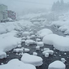降れば降るほど宿泊料金がお得になる。山形県の温泉郷の試み「大雪割」がアツい！