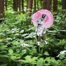 フジロックの森に潜むマッドバニーたちを生んだアーティストAKIYOSHI TAKADAを徹底解説