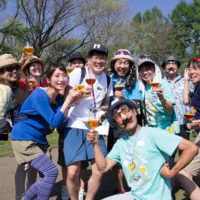 みんなでクラフトビールを飲んで乾杯！　よなよなエールの野外イベント「超宴」が神宮外苑で開催