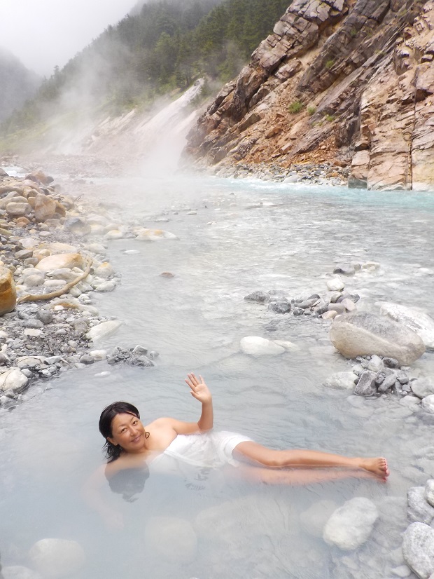本当に温泉に行けばやせるのか 紅葉のトレイルを3時間 北アの秘湯 湯俣温泉に行ってきました Akimama アウトドアカルチャーのニュースサイト