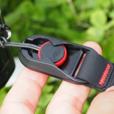 脱着が自由自在のカメラストラップ『ピークデザインのアンカーリンクシステム』をいろんなものに取り付けてみた