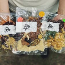 「レストランの味をトレイルでも」人気の携行食ザ・スモールツイストとは？