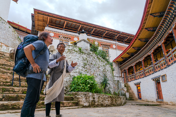 ホーボージュン令和元年のアジア旅 ヒマラヤの果て 雲の手前 幸せの国ブータンを旅する 後編 Akimama アウトドアカルチャーのニュースサイト