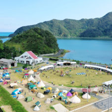 奄美はもう初夏？日本一早いキャンプインフェス「結ノ島CAMP」は3月上旬に開催。