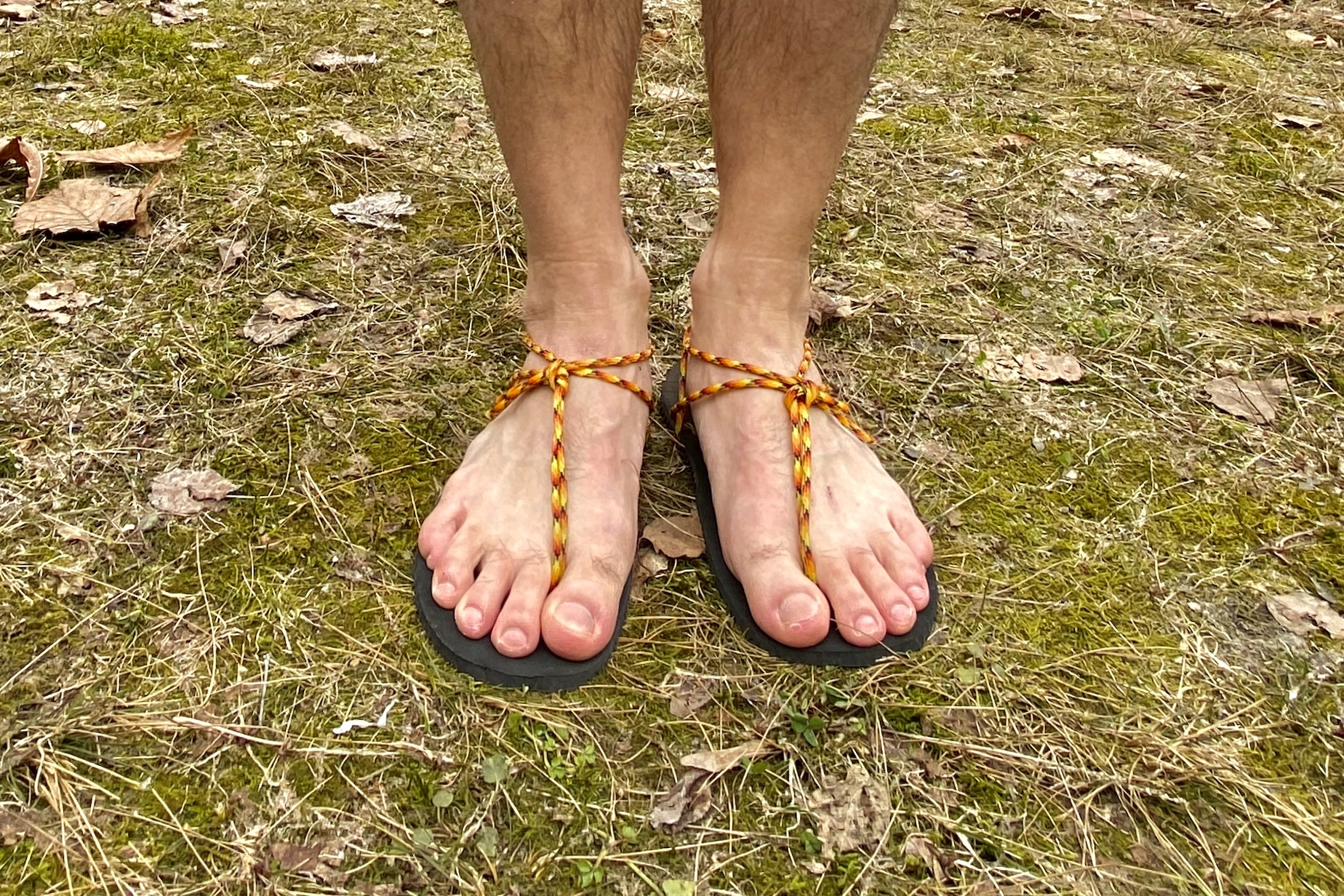 人間本来の走りを目覚めさせるワラーチラン 遺伝子レベルで記憶している裸足走法を覚醒させて 登りに強く ケガのしにくい足を手に入れよう Akimama アウトドアカルチャーのニュースサイト