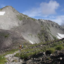 「山を愛するみなさまへ」 ── 山岳四団体が自粛要請解除後の「登山・スポーツクライミング活動ガイドライン」を発表