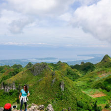 【海外登山】フィリピン・セブ島の最高峰を踏み、エメラルドグリーンの滝まで縦走しよう。前編