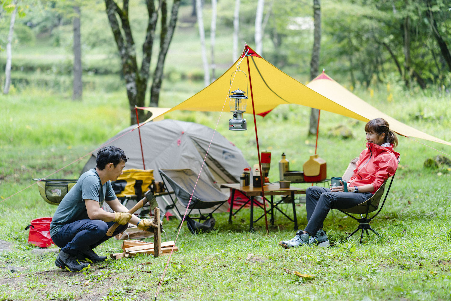 キャンプにフェス、野外で遊ぶときにはこれを履け！ サロモンの「CROSS HIKE MID GTX」 | Akimama - アウトドア