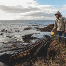 【NEWS】気候変動の現実を教えてくれる。アラスカの小さな村にある危機を伝える『ニュートックー反乱を起こす水』上映＆オープンフォーラムが開催される。