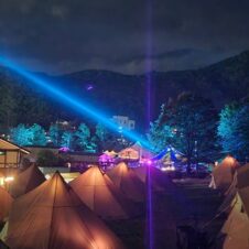 泊まる、遊ぶ、踊るをサポート。 野外フェスといえば、コールマン!!